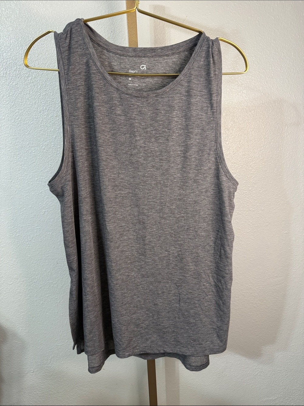 GAP Gray Sleeveless Tank workout Top- side slits- medium